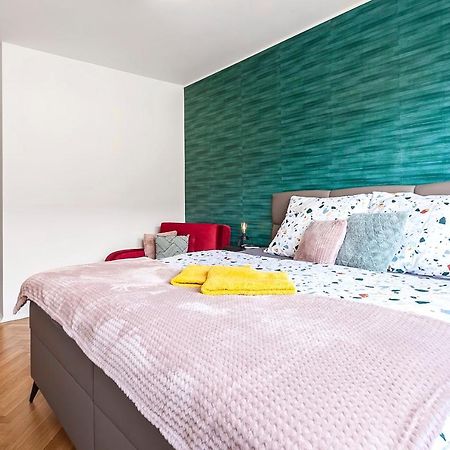 Appartement Popular Location / Street View / 4 Ppl / Netflix à Prague Extérieur photo