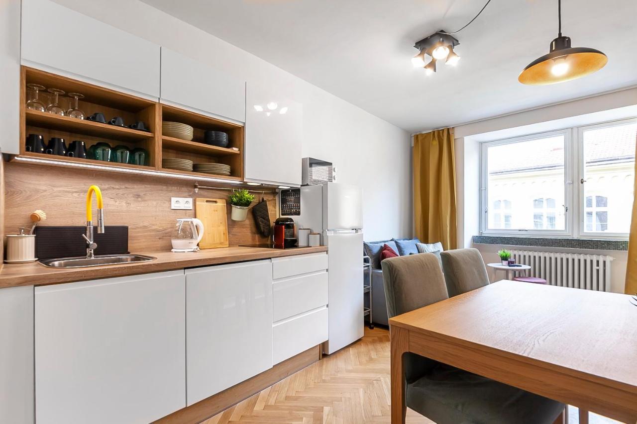 Appartement Popular Location / Street View / 4 Ppl / Netflix à Prague Extérieur photo