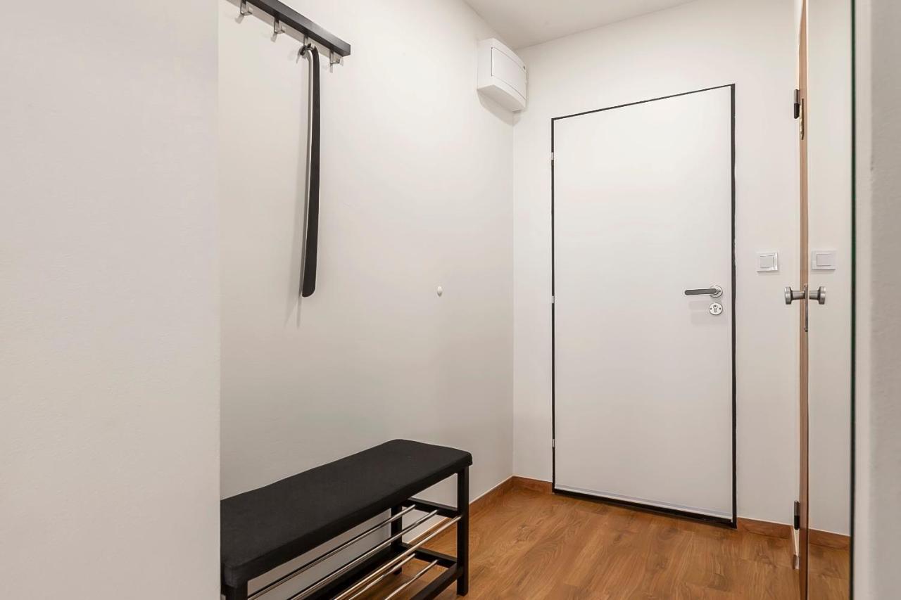Appartement Popular Location / Street View / 4 Ppl / Netflix à Prague Extérieur photo