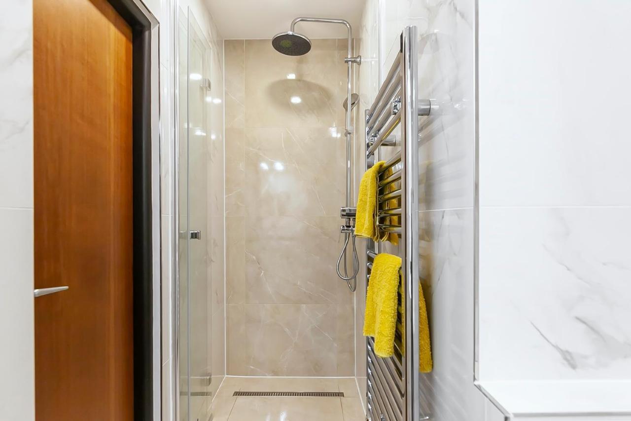 Appartement Popular Location / Street View / 4 Ppl / Netflix à Prague Extérieur photo
